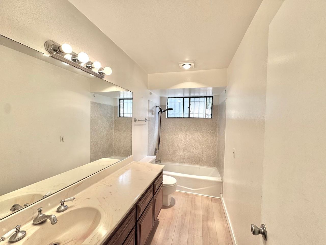 6664 Reservoir Ln - Photo 5 of 26