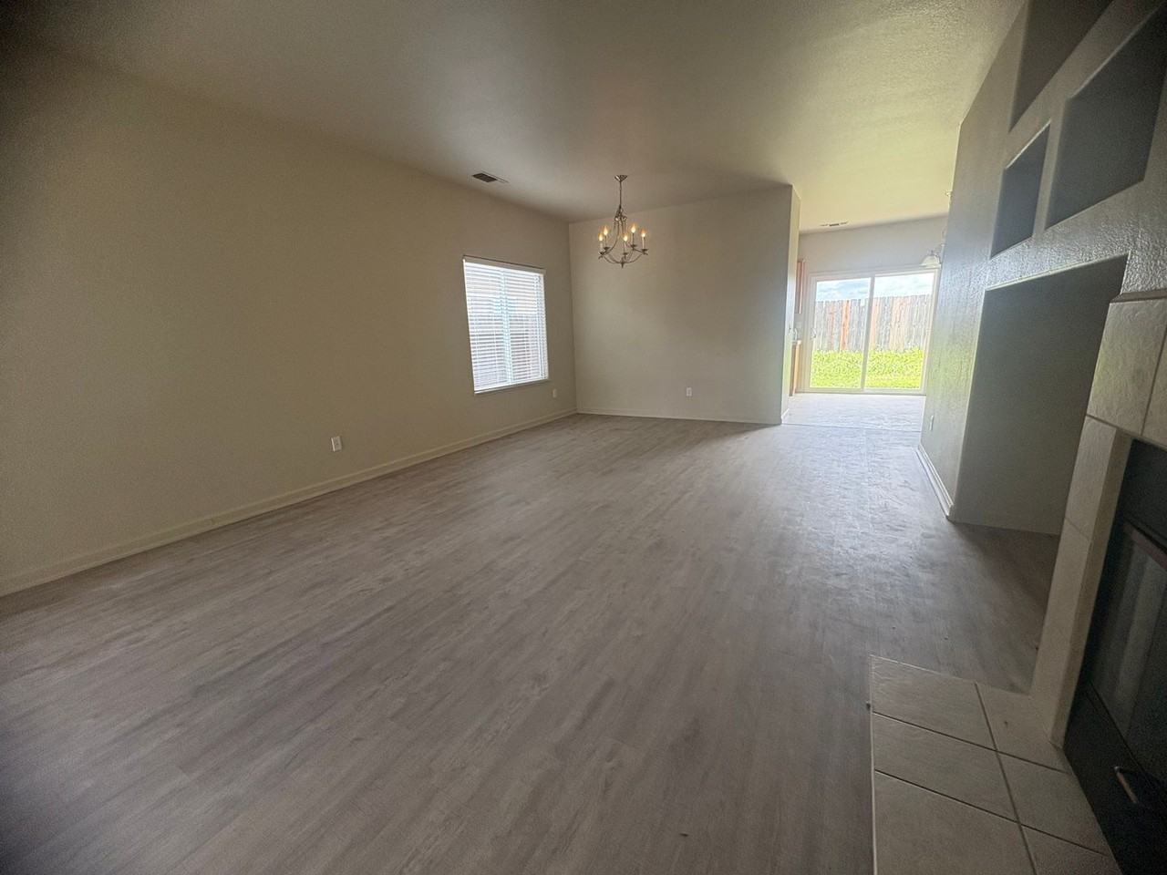614 Mosburg Loop - Photo 3 of 28