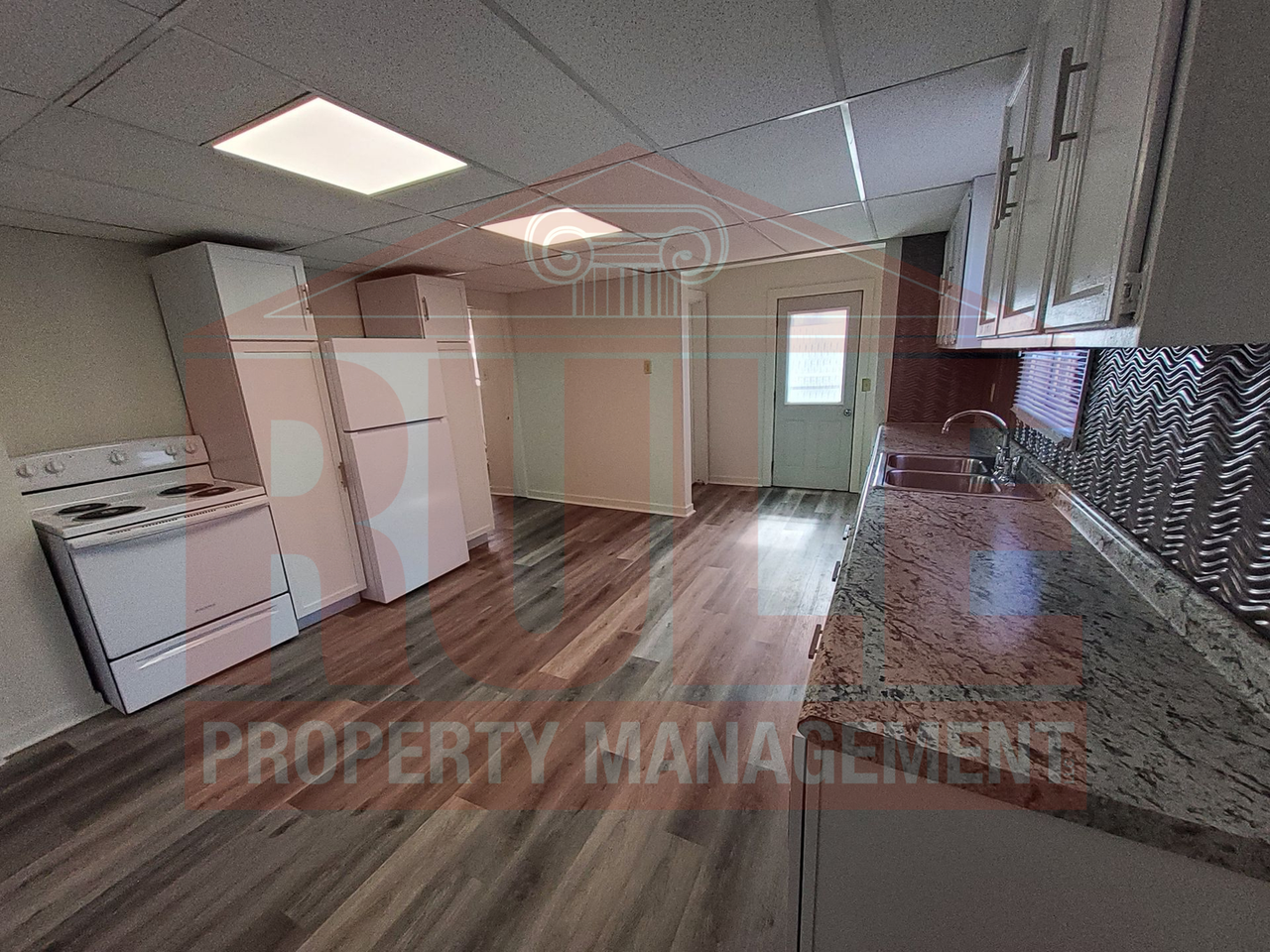 317 Chute St - Photo 3 of 20
