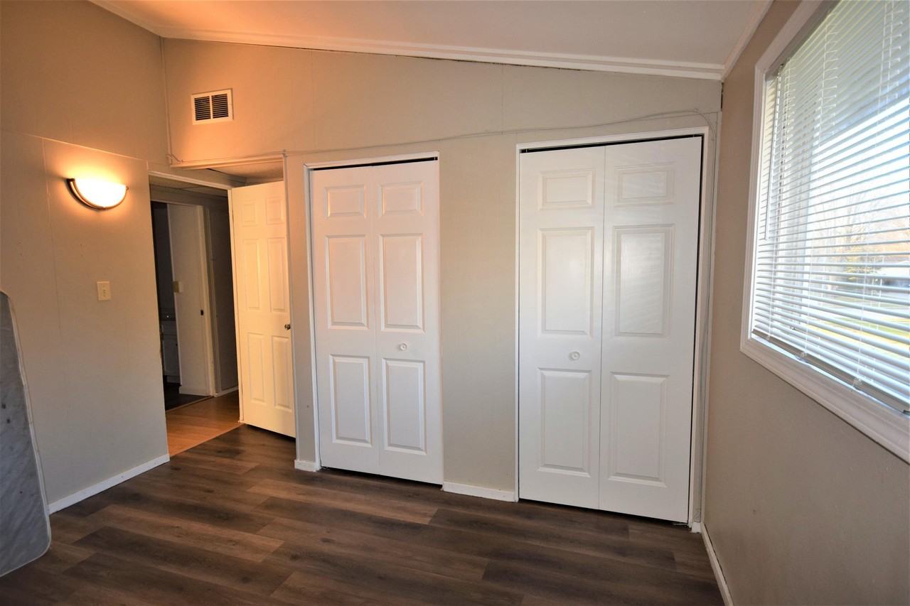 378 Arbor Drive - Photo 7 of 9