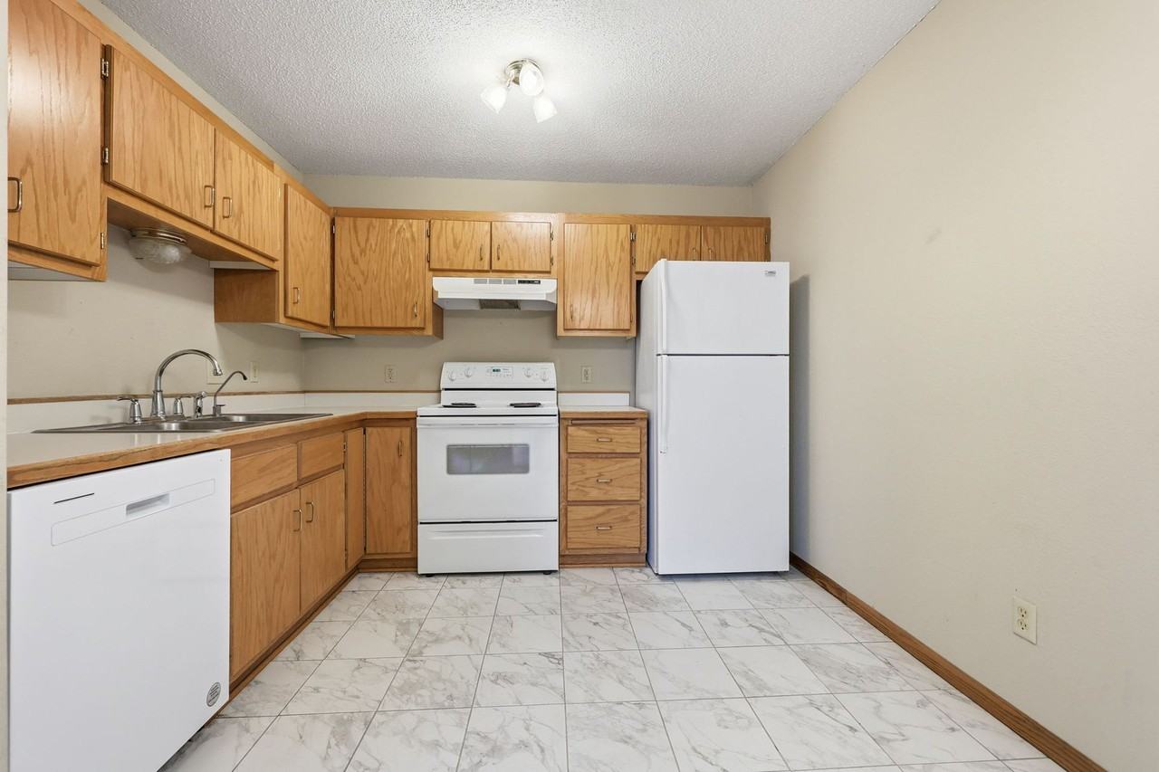 Birch Street Townhomes - Photo 4 of 50