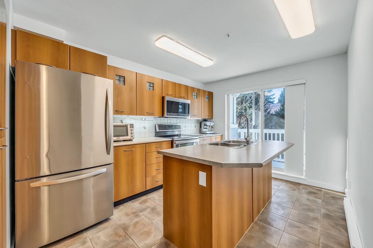 7179 201 Street - Photo 2 of 22
