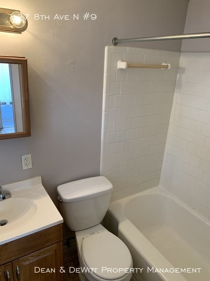 427 8th Ave N - Photo 7 of 13