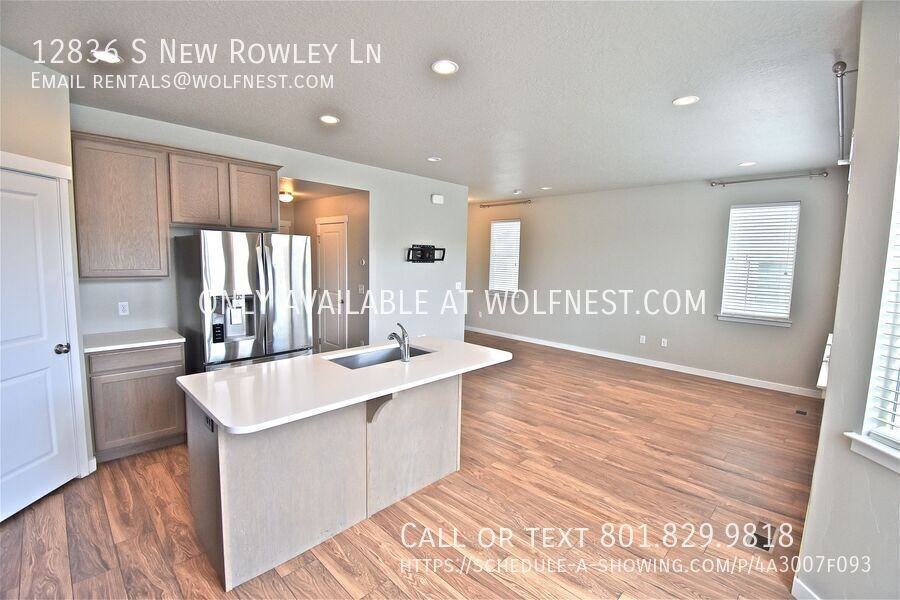 12836 S New Rowley Ln - Photo 4 of 48