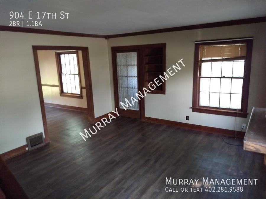 904 E 17th St - Photo 6 of 23