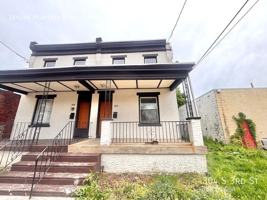 featured image of 304 S 3rd St