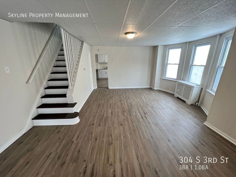 304 S 3rd St - Photo 3 of 15