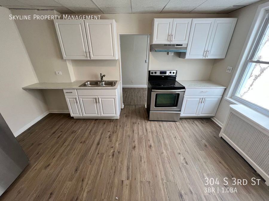 304 S 3rd St - Photo 7 of 15