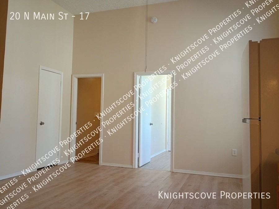 20 N Main St #17 - Photo 3 of 21