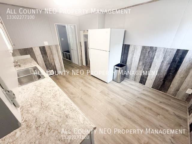 246 2nd St - Photo 4 of 16