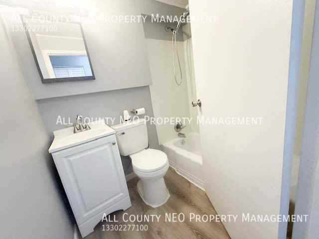 246 2nd St - Photo 6 of 16