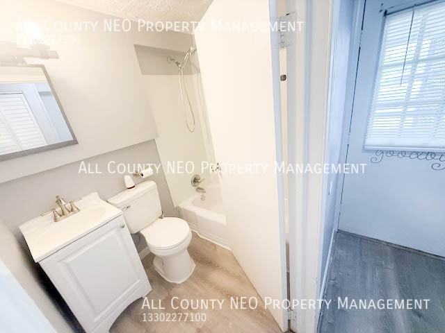 246 2nd St - Photo 7 of 16