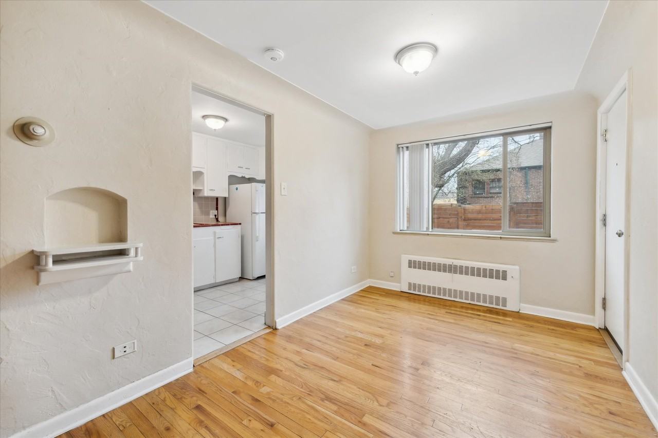 1522 Fairfax St #1 - Photo 3 of 7