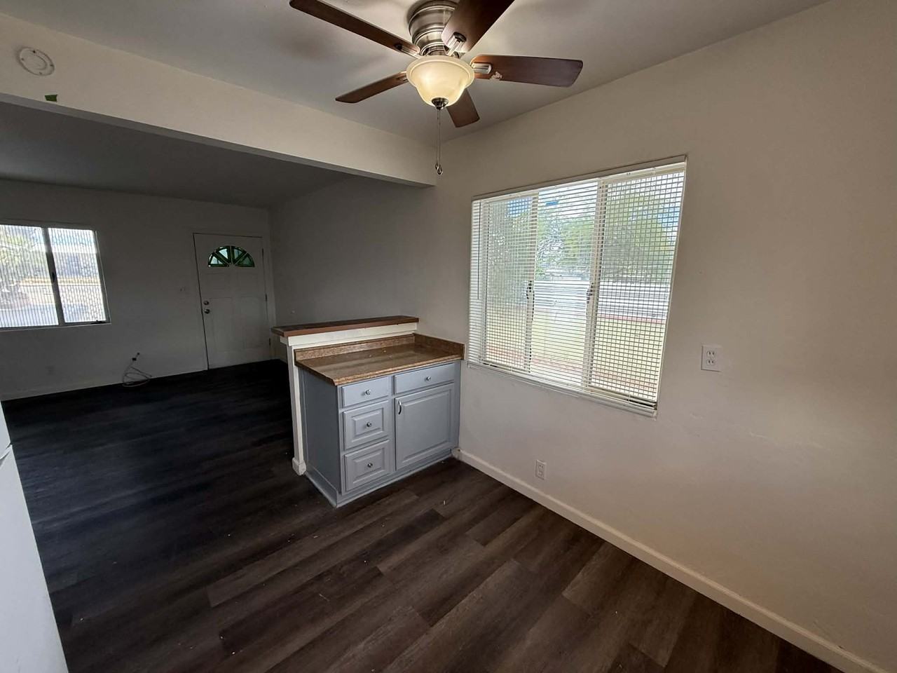 1809 // 4733 East 2nd Street - Photo 6 of 16