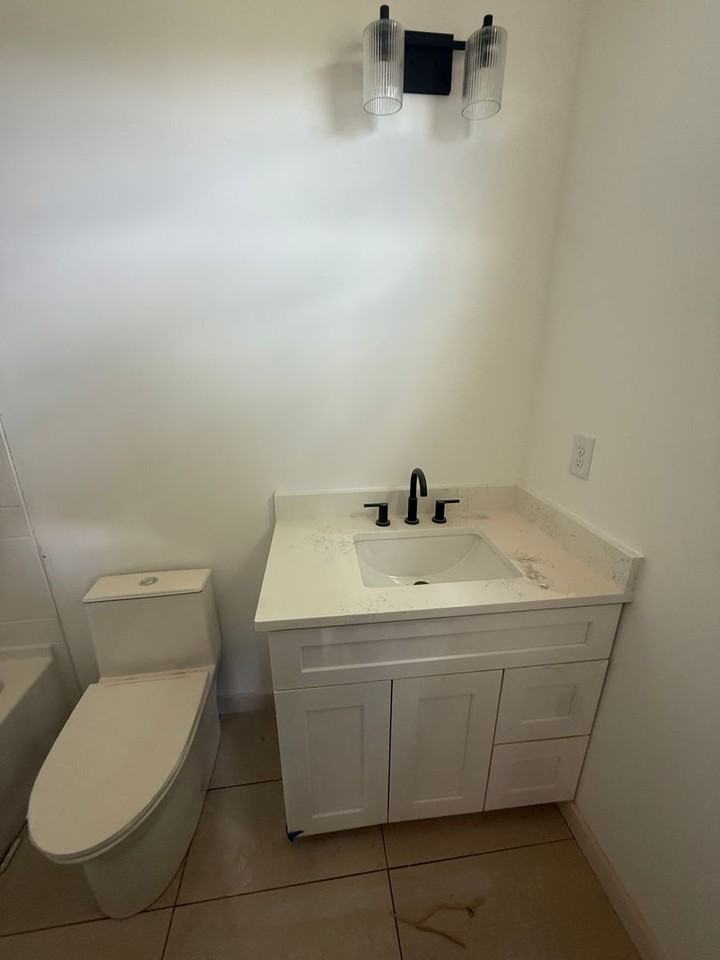 2710 Coronet Way - Photo 5 of 12