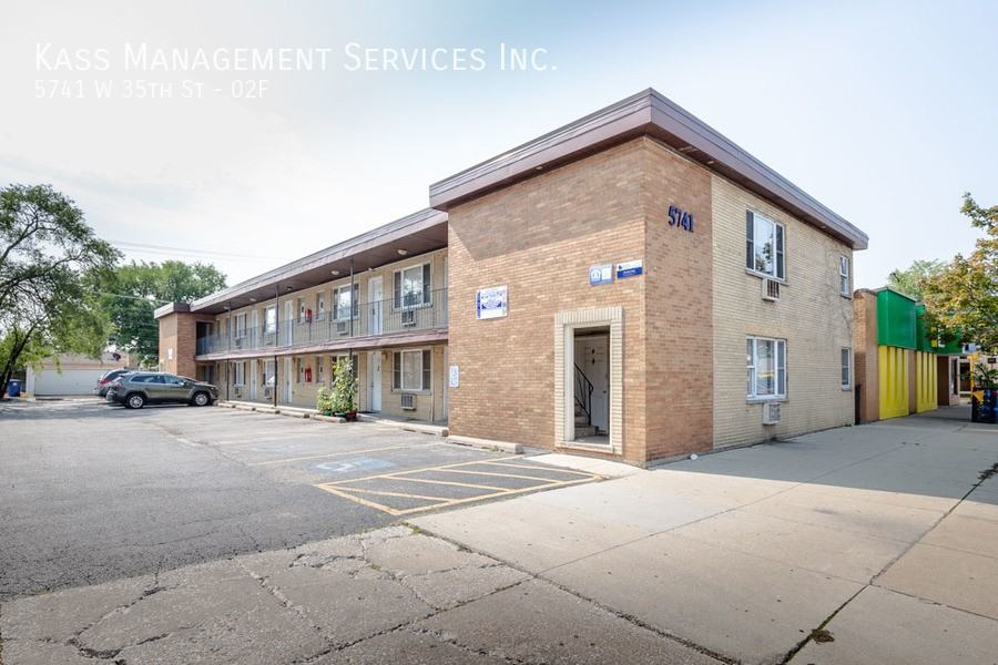 5741 W 35th St #02F - Photo 6 of 6