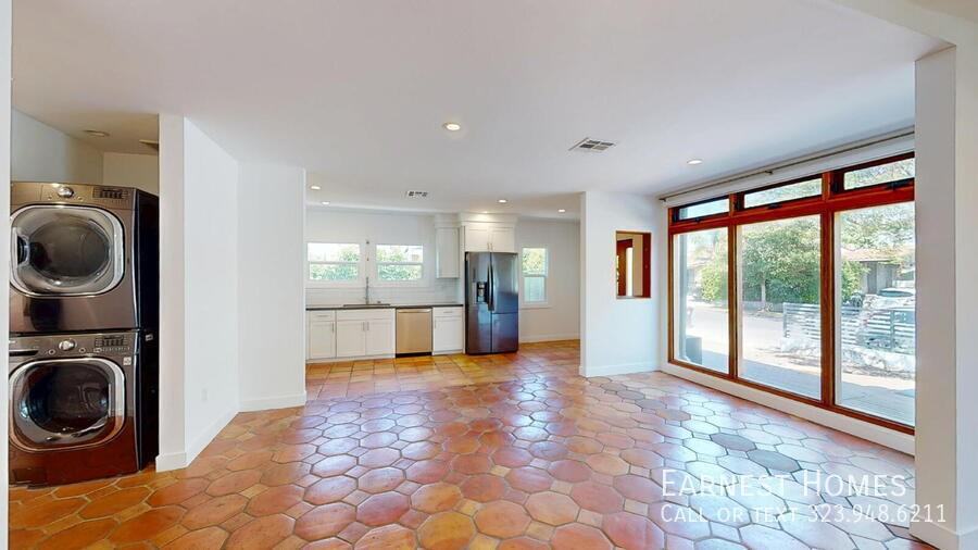 1815 S Cloverdale Ave - Photo 5 of 17