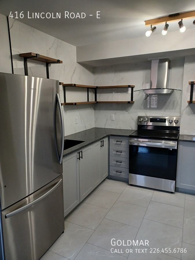 416 Lincoln Rd #E - Photo 2 of 7