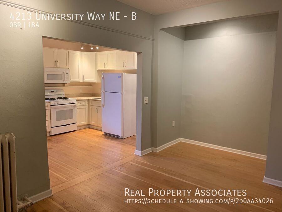 4213 University Way Ne #B - Photo 7 of 23