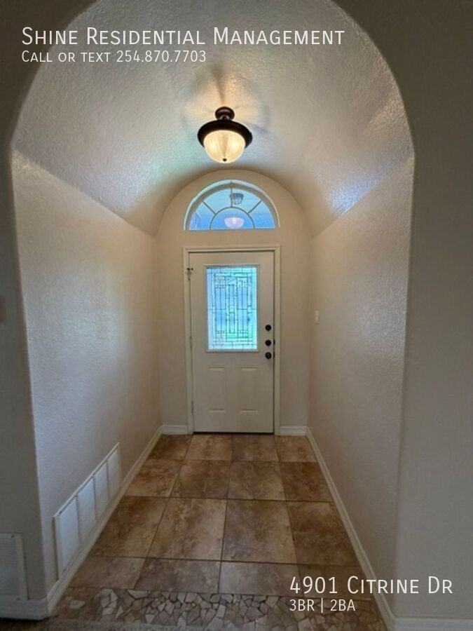 4901 Citrine Dr - Photo 3 of 38