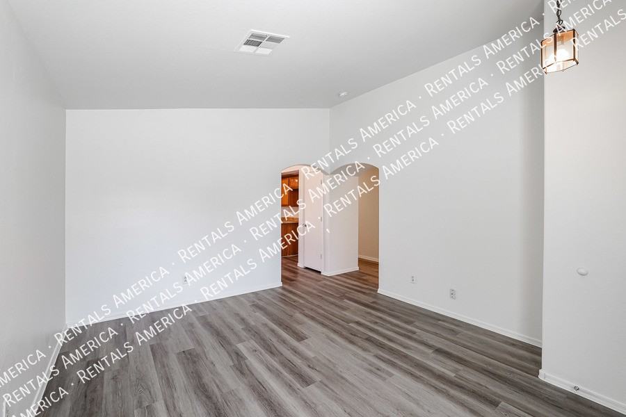 22216 W Hadley St - Photo 4 of 28