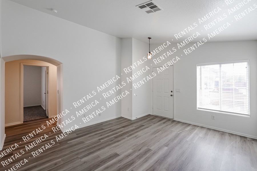 22216 W Hadley St - Photo 5 of 28