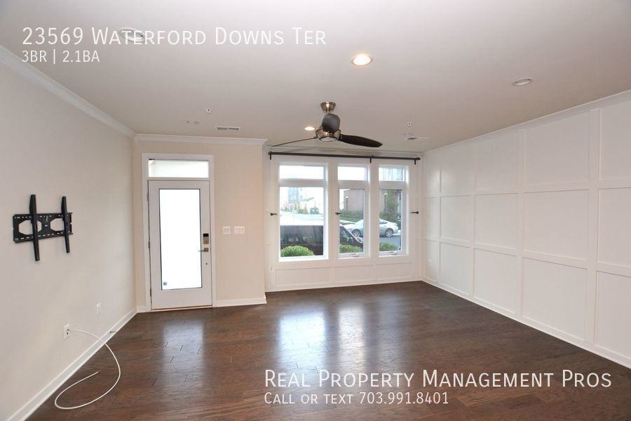 23569 Waterford Downs Ter - Photo 2 of 45