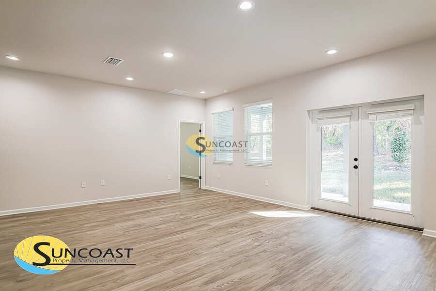 11108 N Morrell Dr - Photo 2 of 16