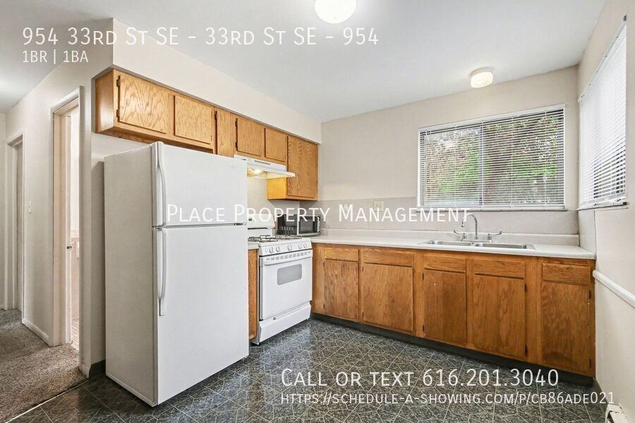 954 33rd St SE - 33rd St SE #954 - Photo 5 of 17