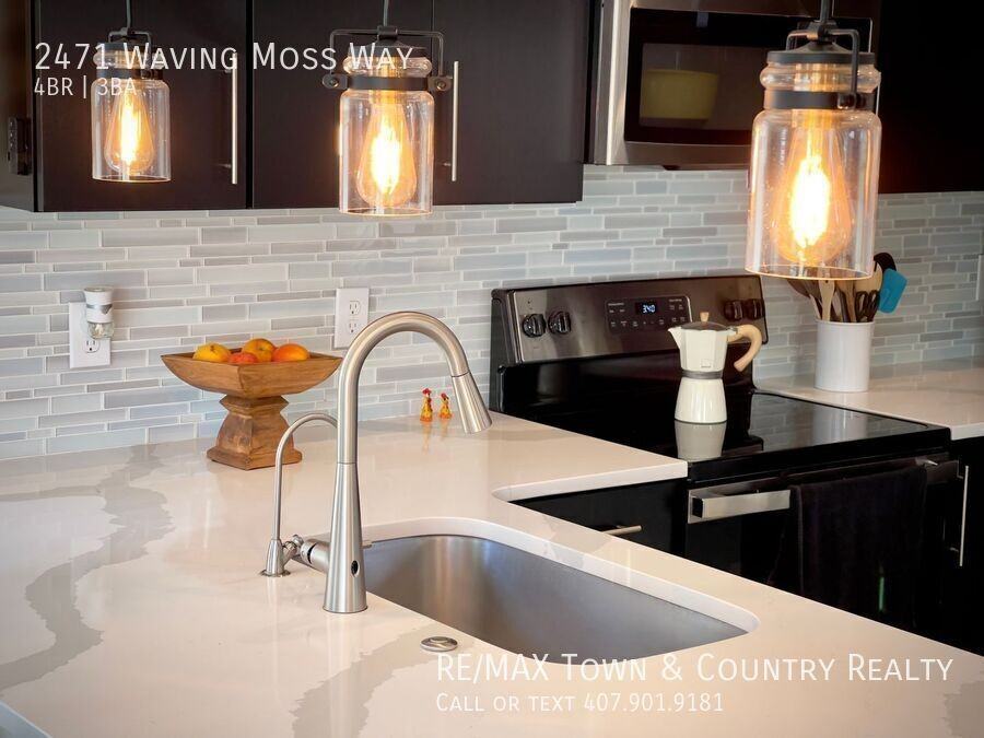 2471 Waving Moss Way - Photo 4 of 50