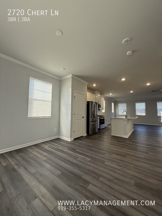 2720 Chert Ln - Photo 5 of 35
