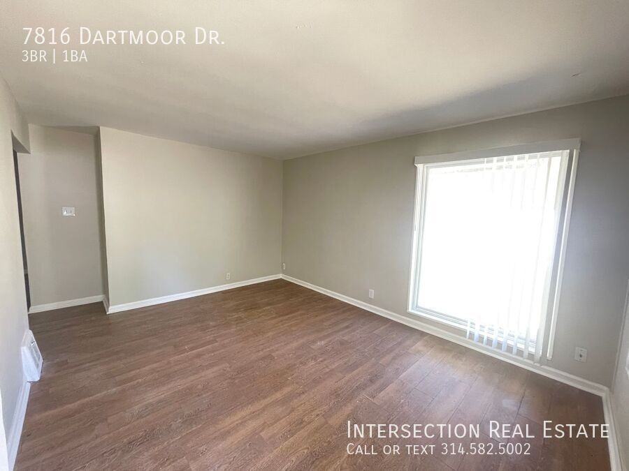 7816 Dartmoor Dr - Photo 5 of 21