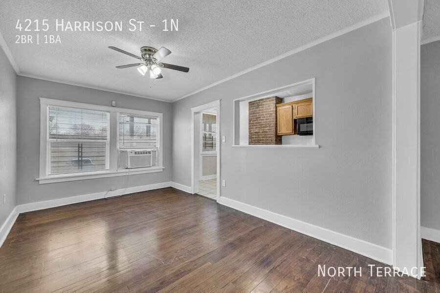 4215 Harrison St #1N - Photo 6 of 21