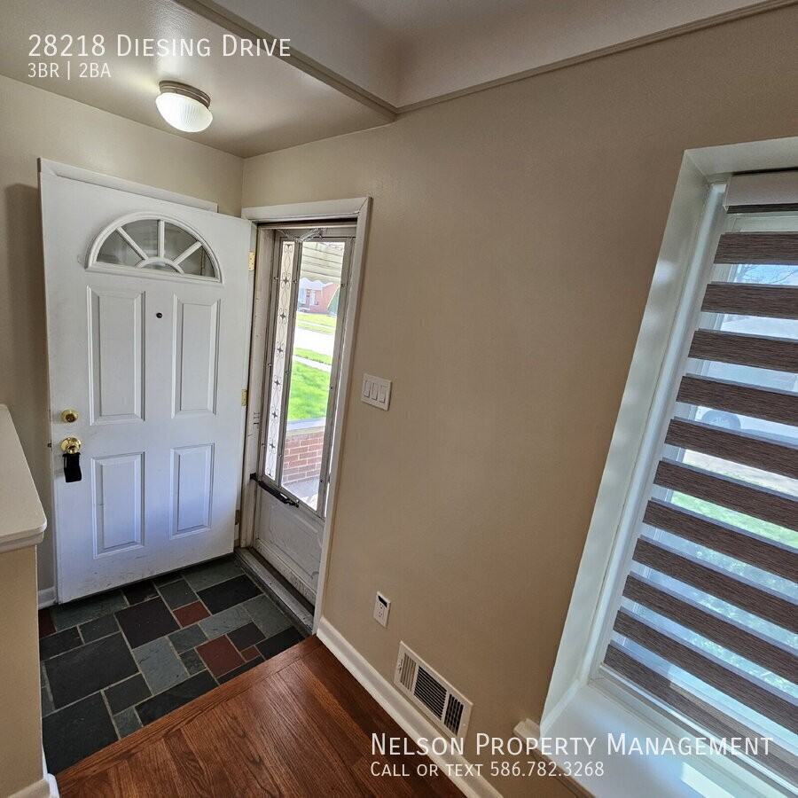 28218 Diesing Dr - Photo 2 of 23