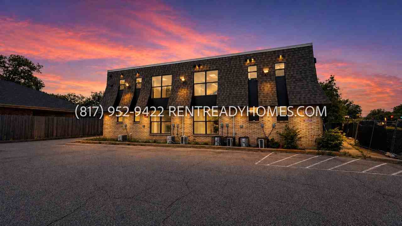 1510 W Jefferson Blvd - Photo 2 of 18