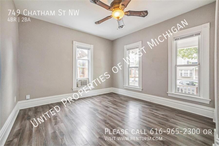 749 Chatham St Nw - Photo 5 of 19