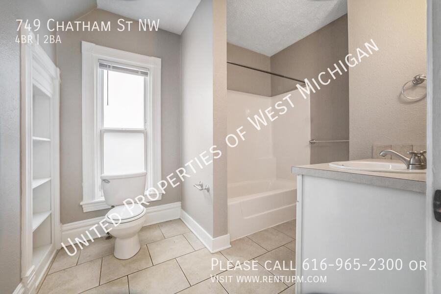 749 Chatham St Nw - Photo 7 of 19