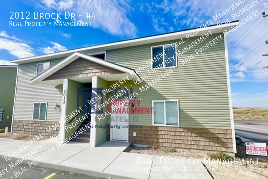 2012 Brock Dr #4 - Photo 2 of 16