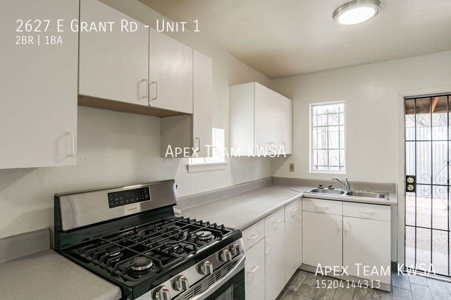 2627 E Grant Rd #1 - Photo 2 of 28