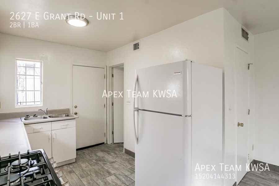 2627 E Grant Rd #1 - Photo 3 of 28