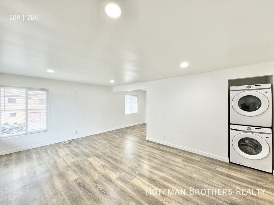 4132 W 118th St #C - Photo 5 of 14