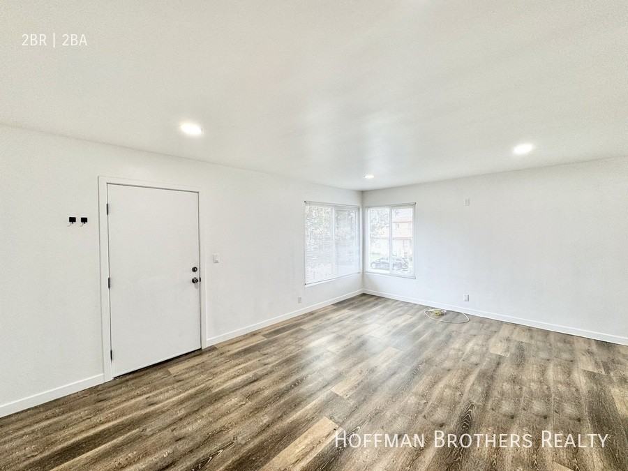4132 W 118th St #C - Photo 6 of 14