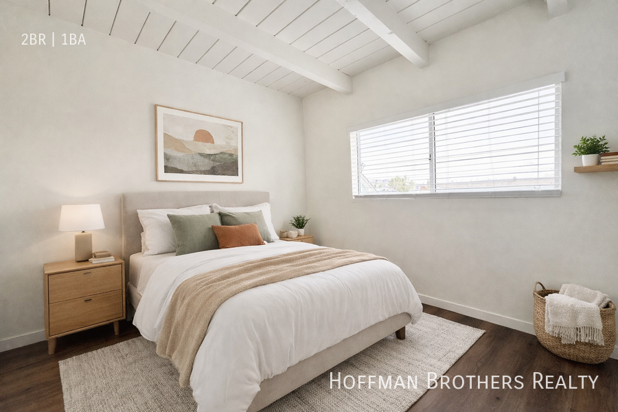 1256 W 87th St #6 - Photo 3 of 5