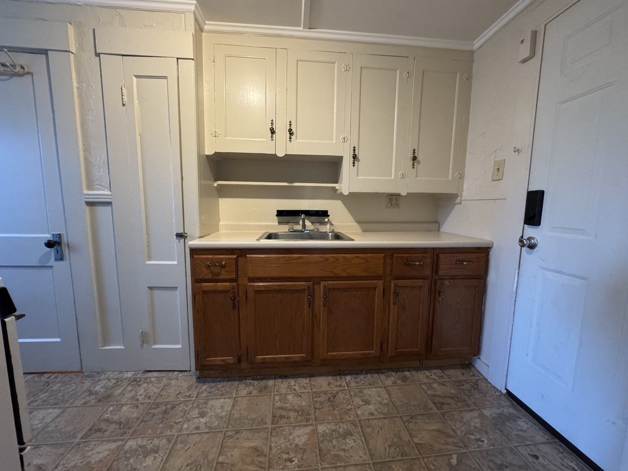 25 Oak Street - Photo 5 of 6