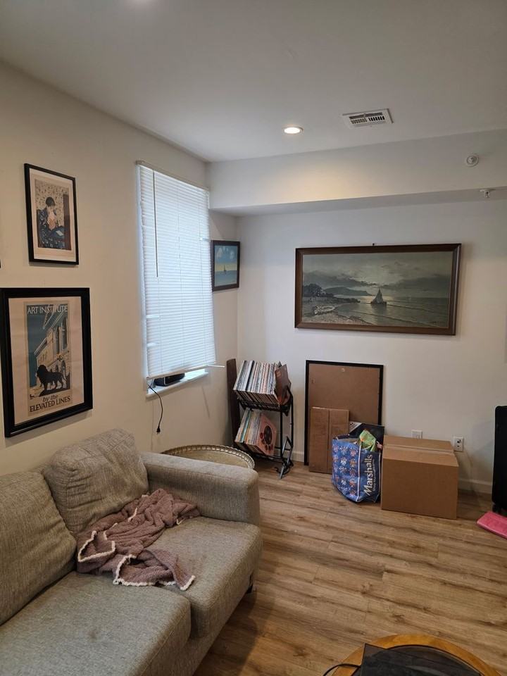 737 S 4th St - Photo 5 of 12