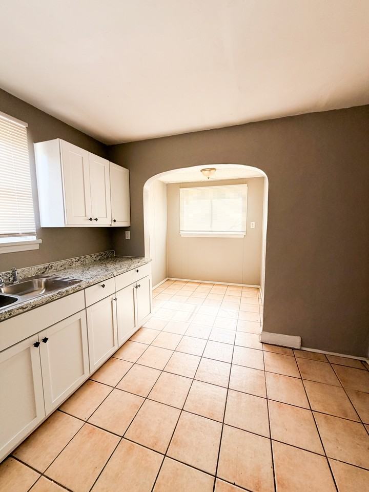 5267 Haverhill St #1 - Photo 7 of 15