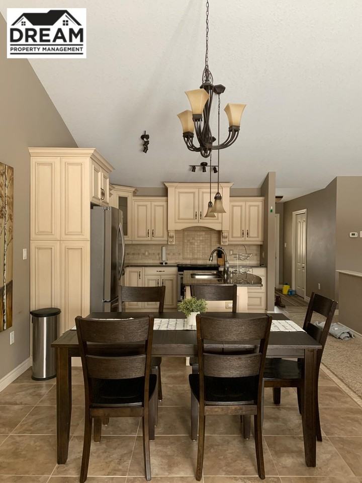 200 Bentley Crt #1 - Photo 6 of 32
