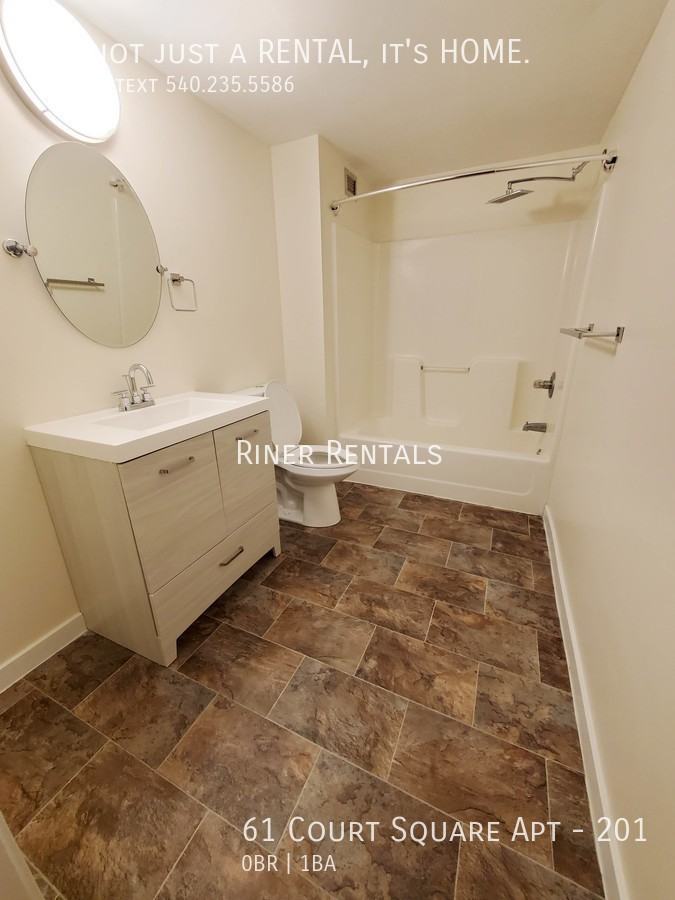 61 Court Sq #201 - Photo 7 of 8