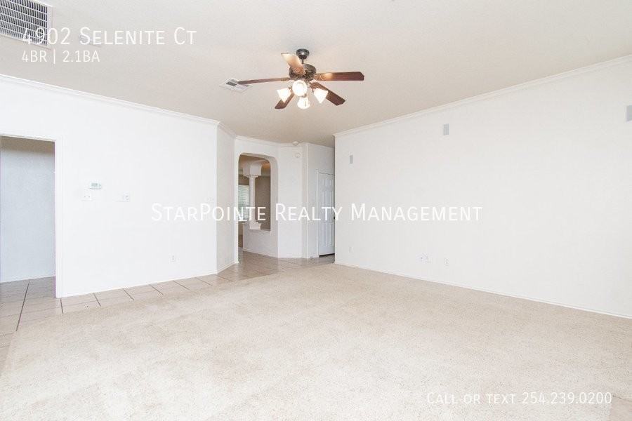 4902 Selenite Ct - Photo 7 of 31