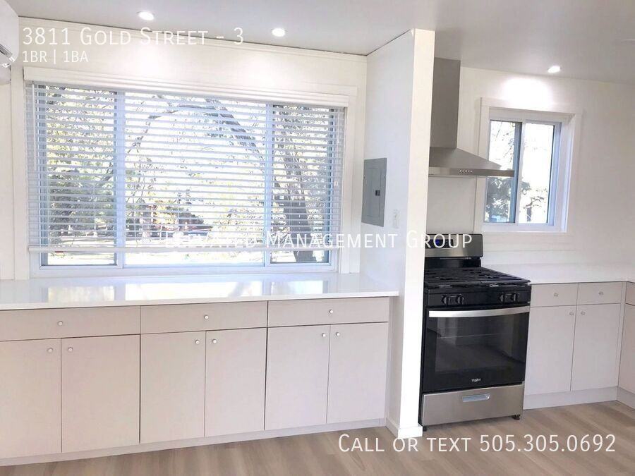 3811 Gold St #3 - Photo 3 of 12